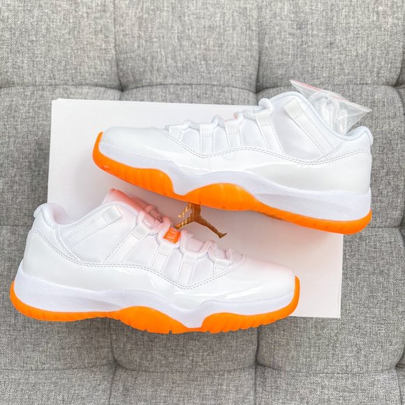 π Nike Air Jordan 11 Retro low white orange shoes - Picture 2 of 4